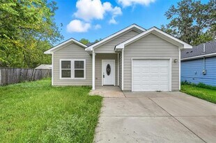 3410 Eutopia St in Greenville, TX - Building Photo