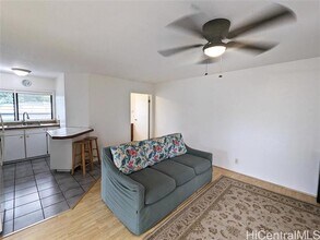 42-099-99 Old Kalanianaole Rd in Kailua, HI - Building Photo - Building Photo