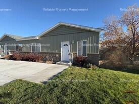 1666 Ammon St in Pocatello, ID - Building Photo