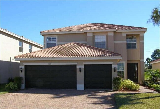 2009 Grey Falcon Cir SW in Vero Beach, FL - Building Photo - Building Photo