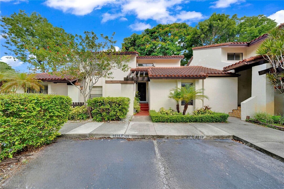 13289 SW 112th Terrace in Miami, FL - Building Photo