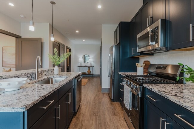 property at 25 Minetta Lane
