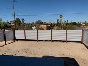 6095 Lupine Ave in Twentynine Palms, CA - Building Photo - Building Photo