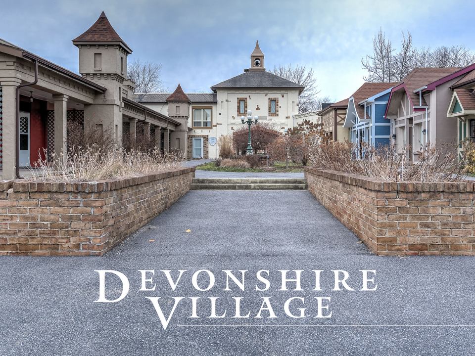 Devonshire Village in Gettysburg, PA - Building Photo