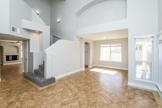 1517 Los Alamos Dr in North Las Vegas, NV - Foto de edificio - Building Photo