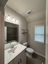 1562 Ancient Oak Ln in Conroe, TX - Building Photo - Building Photo