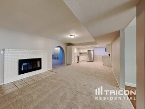 4832 N 87th Ln in Phoenix, AZ - Building Photo - Building Photo