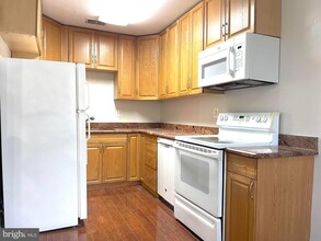 1802 Key Blvd-Unit -490 in Arlington, VA - Building Photo - Building Photo