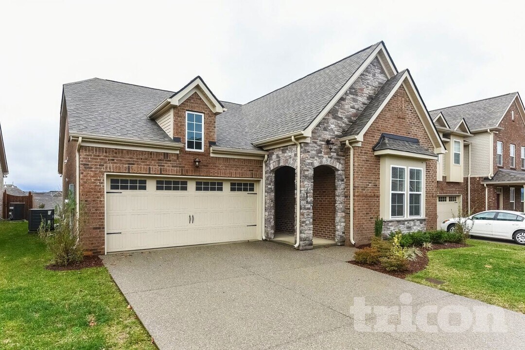 4808 Genoa Dr in Mount Juliet, TN - Building Photo
