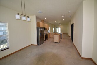 780 8th Ave NE in Largo, FL - Building Photo - Building Photo