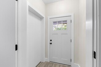 165 Van Nostrand Ave in Jersey City, NJ - Building Photo - Building Photo