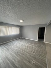 10003-10007 Grape St in Los Angeles, CA - Building Photo - Building Photo