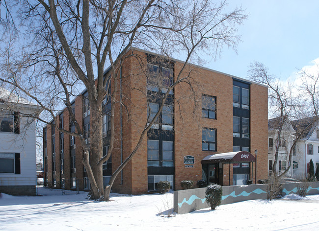 2427 Blaisdell in Minneapolis, MN - Foto de edificio - Building Photo