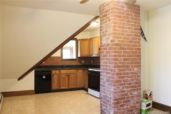 18-18 Woodland St in New Haven, CT - Building Photo - Building Photo