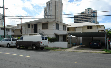 2213 Fern St in Honolulu, HI - Foto de edificio - Building Photo