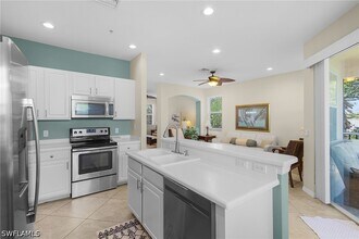 9651 Spanish Moss Way in Bonita Springs, FL - Building Photo - Building Photo