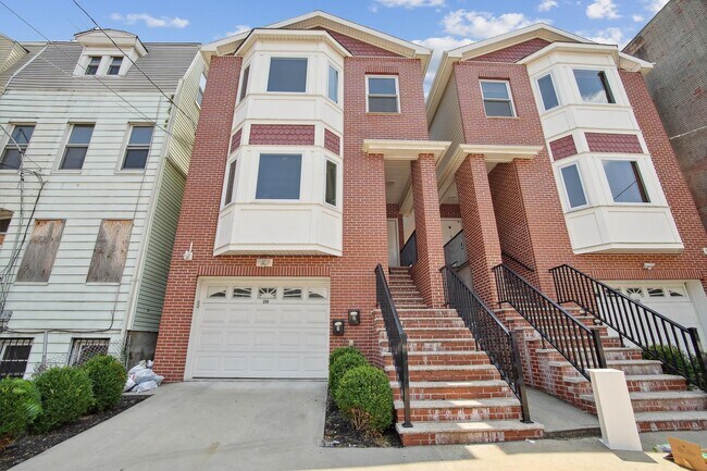 286 Whiton St in Jersey City, NJ - Building Photo - Building Photo