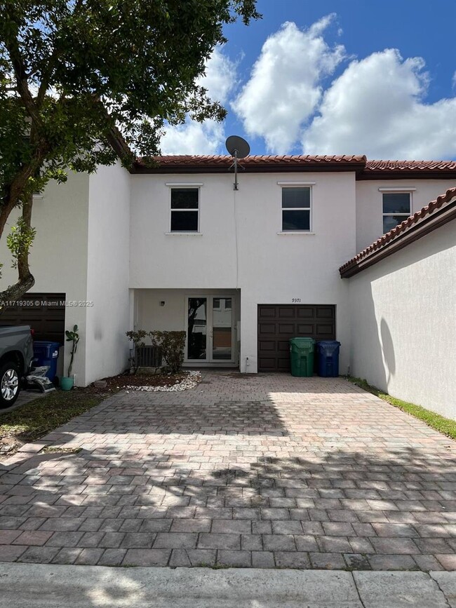 9371 SW 170th Passage in Miami, FL - Building Photo - Building Photo