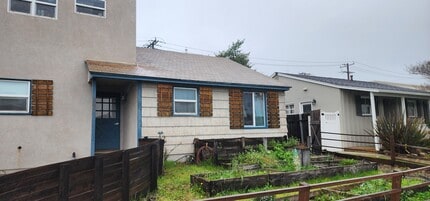 2631 E Ocean Ave, Unit Ventura midtown in Ventura, CA - Foto de edificio - Building Photo