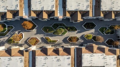 Stevens Creek Villas in Santa Clara, CA - Foto de edificio - Building Photo
