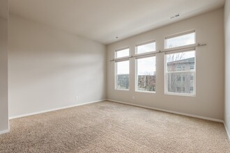 1906 W Summit Pkwy in Spokane, WA - Building Photo - Building Photo