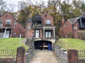 3831 Beechwood Blvd in Pittsburgh, PA - Building Photo