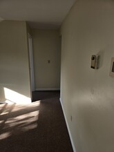 37 Armory St-Unit -5 in Keene, NH - Building Photo - Building Photo