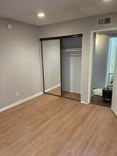 18645 Hatteras St, Unit 280 in Tarzana, CA - Foto de edificio - Building Photo