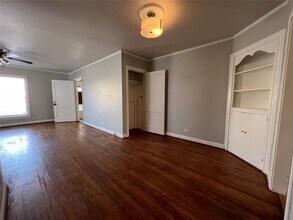 1849 W Main St in Houston, TX - Building Photo - Building Photo