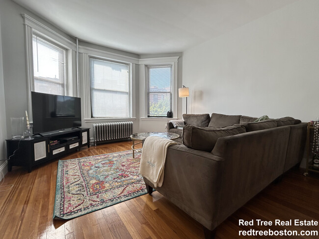 175 Harvard St, Unit 2