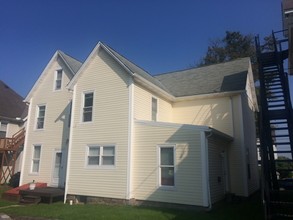 950 Klondyke Ave in Indiana, PA - Building Photo - Building Photo