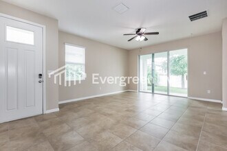 32869 Woodthrush Way in Wesley Chapel, FL - Building Photo - Building Photo