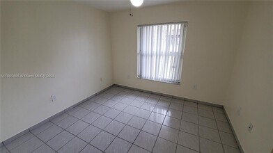 3325 SW 23rd Ter in Miami, FL - Building Photo - Building Photo