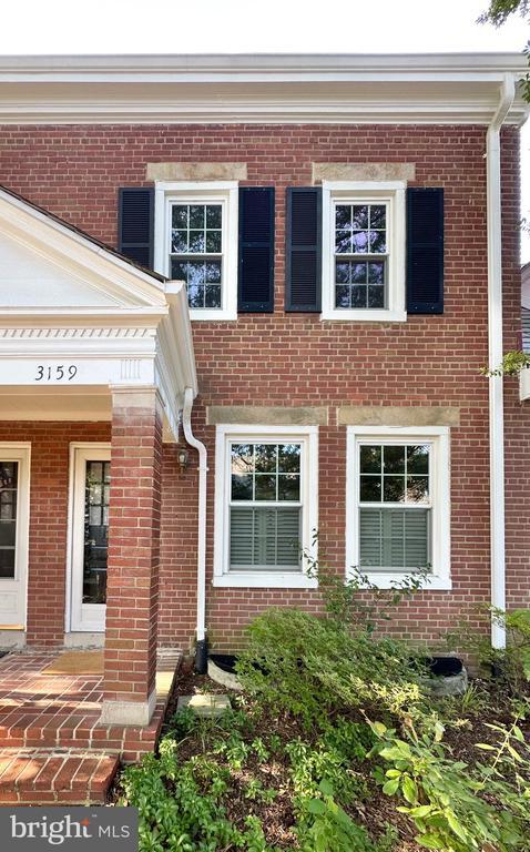 property at 3159 S Stafford St