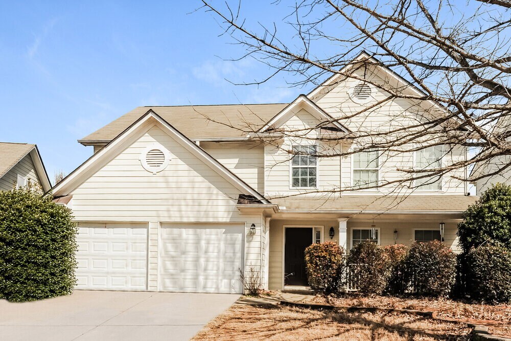 147 Hidden Lake Cir in Canton, GA - Building Photo