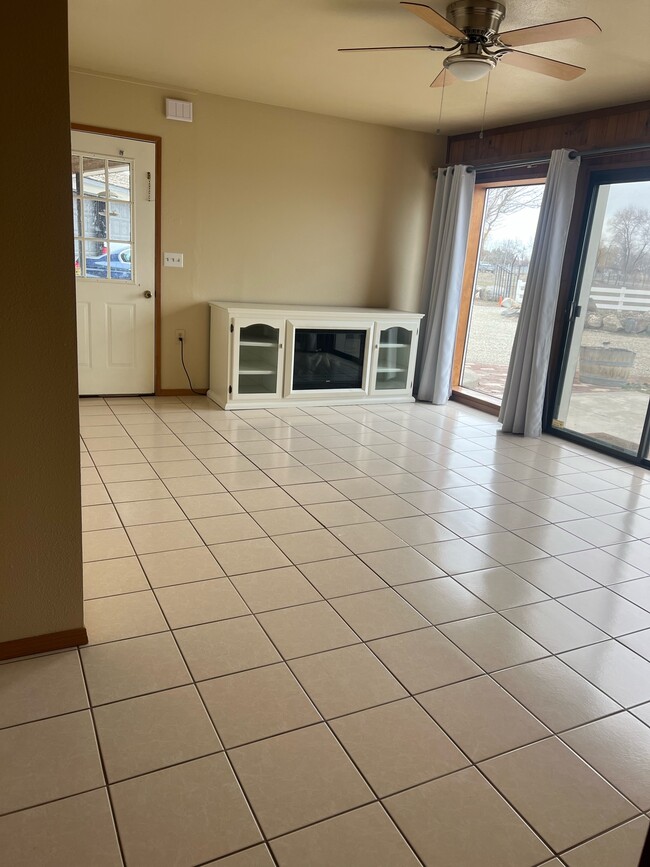 881 Rd Rentals in Sunnyside, WA