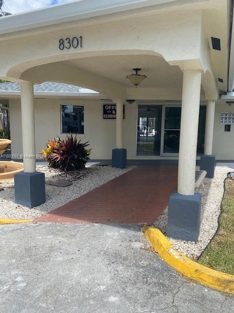8309 SW 142nd Ave in Miami, FL - Building Photo - Building Photo