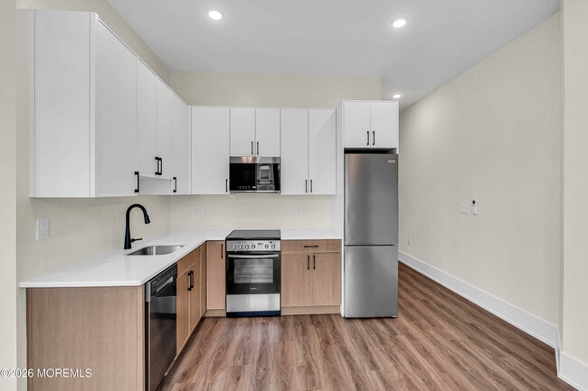 property at 527 Bangs Ave