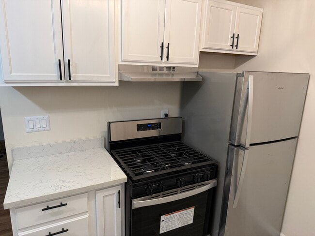 5809 Alameda Ave in Richmond, CA - Building Photo - Building Photo