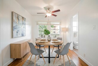 8754.5 Belford Ave, Unit 8754.5 in Los Angeles, CA - Building Photo - Building Photo