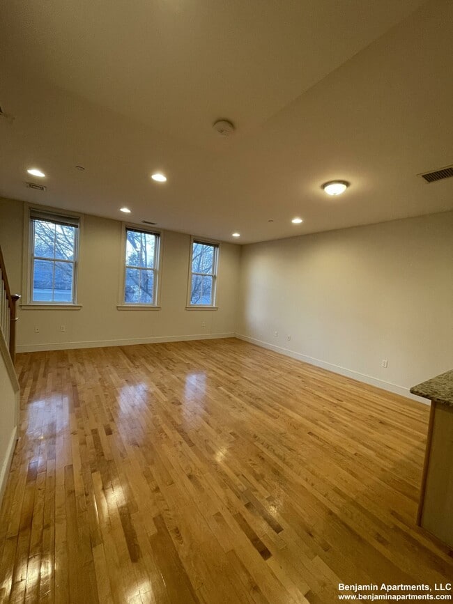 108 2nd St, Unit 1