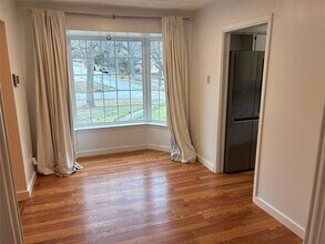 1001 Crestview Dr in Cedar Hill, TX - Building Photo - Building Photo