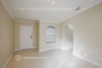 14108 SW 145th Pl in Miami, FL - Foto de edificio - Building Photo