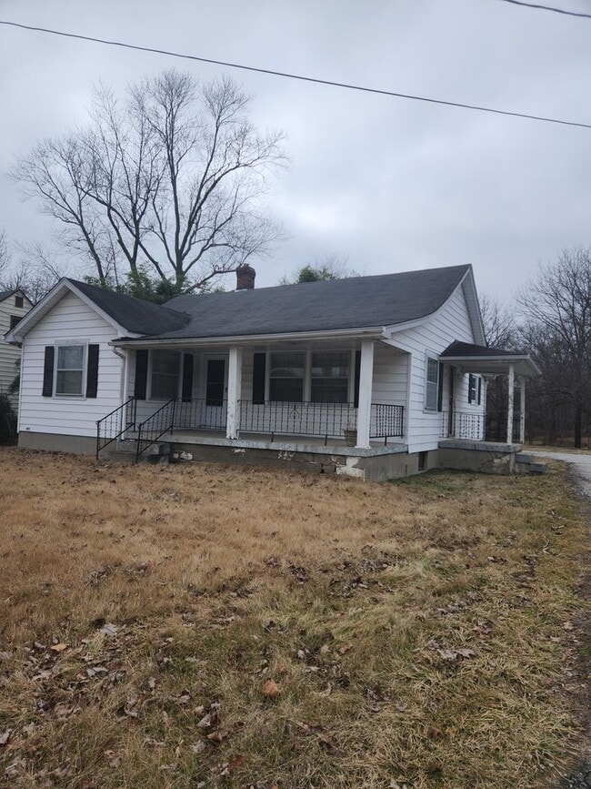 property at 2795 Charlestown Rd