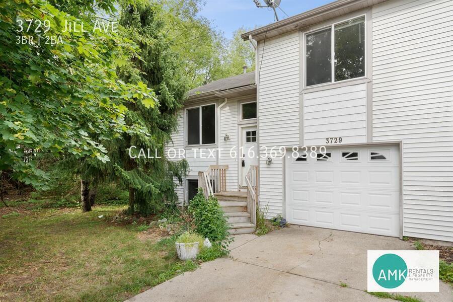 3729 Jill Ave in Holland, MI - Building Photo