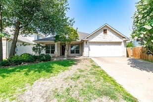 9516 Pasatiempo Dr in Austin, TX - Building Photo
