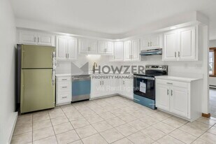 21 Pleasant Park in Millis, MA - Building Photo