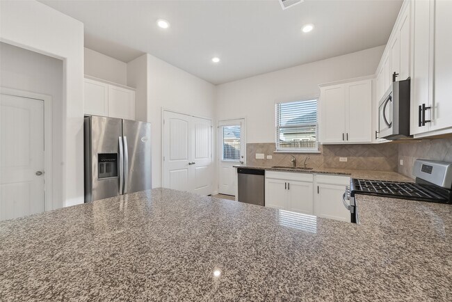 property at 21634 Lemon Beebrush Ln