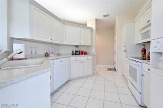 6065 Pinnacle Ln in Naples, FL - Building Photo - Building Photo