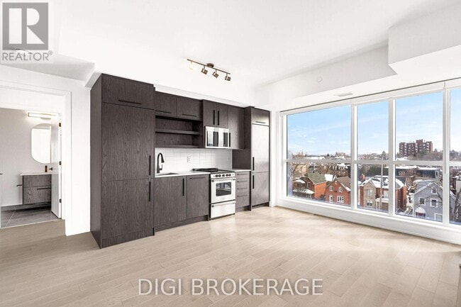 560 Rideau St in Ottawa, ON - Building Photo - Building Photo